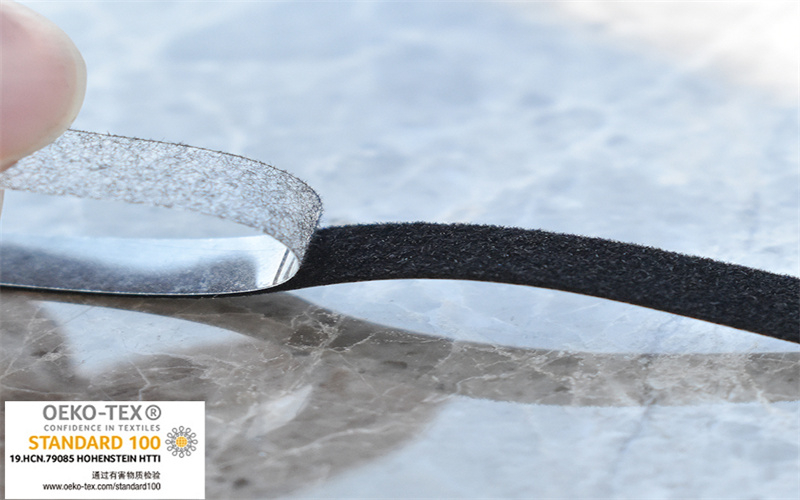 植絨刻字膜防滑條 經(jīng)典黑色刻字膜 服飾輔料植絨刻字膜 植絨刻字膜防滑條 經(jīng)典黑色刻字膜 服飾輔料植絨刻字膜