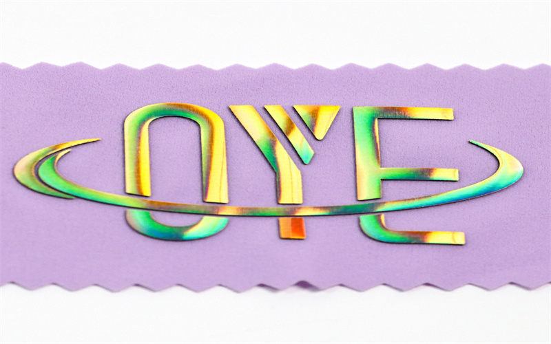 炫彩七彩反光圖形燙畫(huà)貼熱轉(zhuǎn)印燙標(biāo)LOGO印字黑色幻彩衣服圖案印花 炫彩七彩反光圖形燙畫(huà)貼熱轉(zhuǎn)印燙標(biāo)LOGO印字黑色幻彩衣服圖案印花